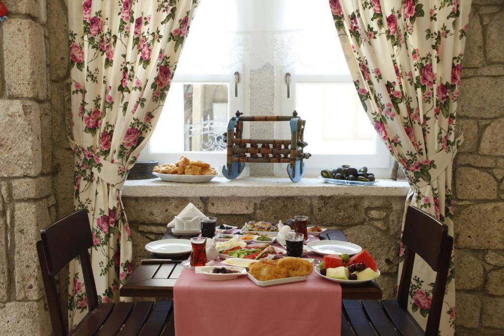 Ciftekuyu Hotel Алачати Экстерьер фото